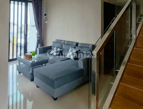 Rumah 2 Lantai Baru Unfurnished HGB View Cantik di Kota Batu 1