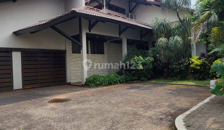 Dijual Rumah Mewah di Kemang 2 Lantai SHM Imb Dengan Harga Terbaik 1