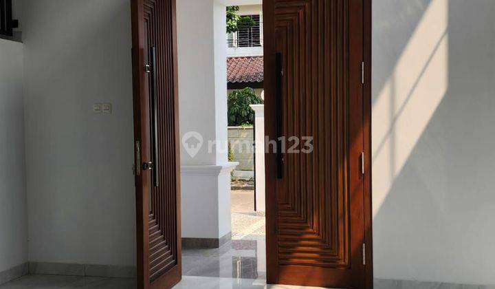 Dijual BU rumah mewah di lebak bulus dengan harga kompetitif 2