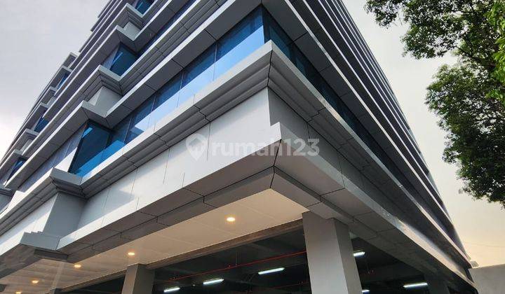 Dijual Gedung Baru Dengan Perlengkapan Yang Memadai SHM Imb 2