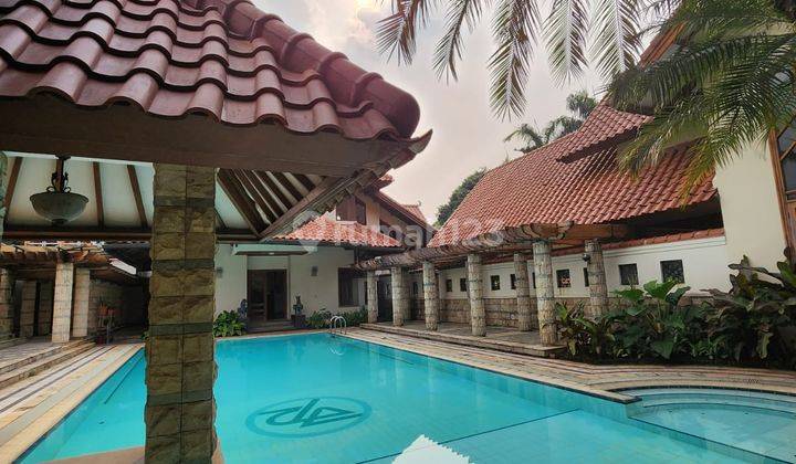 Dijual Rumah Mewah di Pondok Indah Dengan Kapasitas Carport 20 Mobil  2