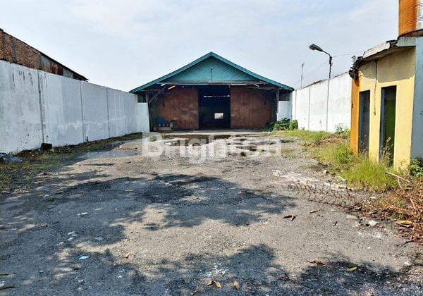 Gudang Krakatau Ujung Luas Parkir 1