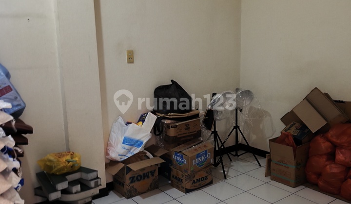 Wahidin Shop House 1st Floor 2