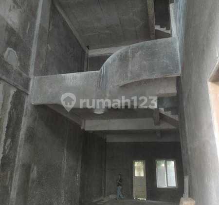 Rumah Villa Jati Mas Siap Kosong