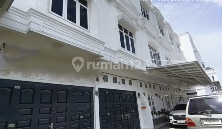 Town House Aman Estate Town House Aman Estate