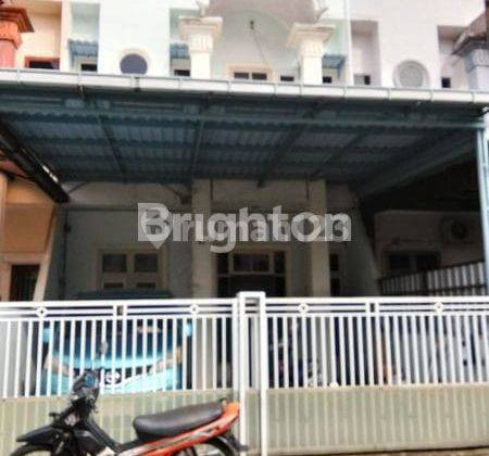 Rumah Villa Komplek Puri Garuda Cantik 1