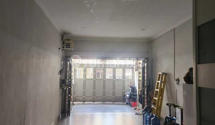 Luxury Shop House on Jalan Hos Cokroaminoto 2