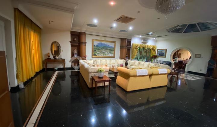 Rumah Villa Juanda Mewah