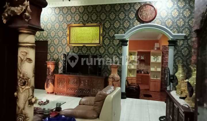 Rumah Flamboyan Raya