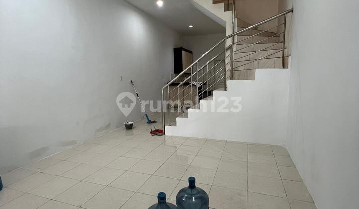 Rumah Kompleks Bakti Luhur 2