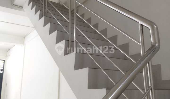 Sutomo Ujung Bagus Shop House 2