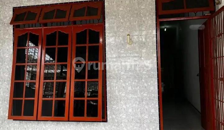 Rumah Petak Dekat Sekip 2