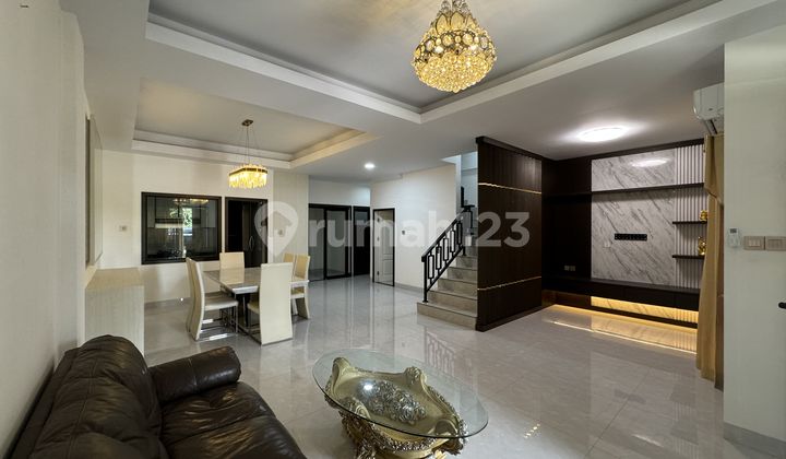 Rumah Villa Jewel Park Polonia Furnish 2