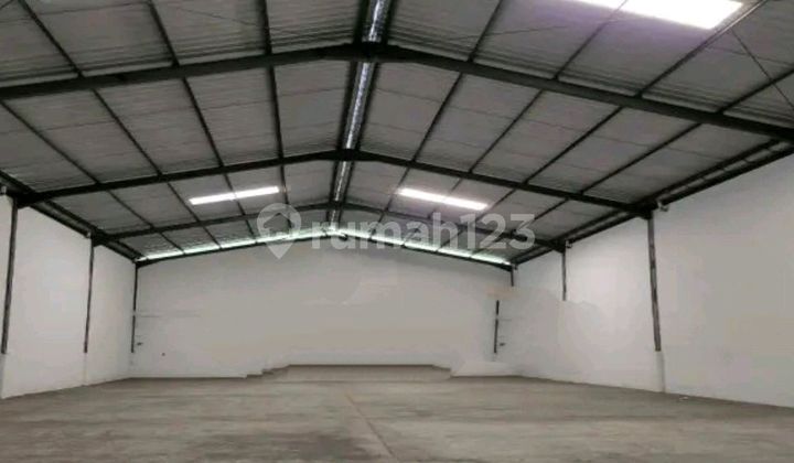 Amplas Trade Centre Warehouse Amplas Trade Centre Warehouse