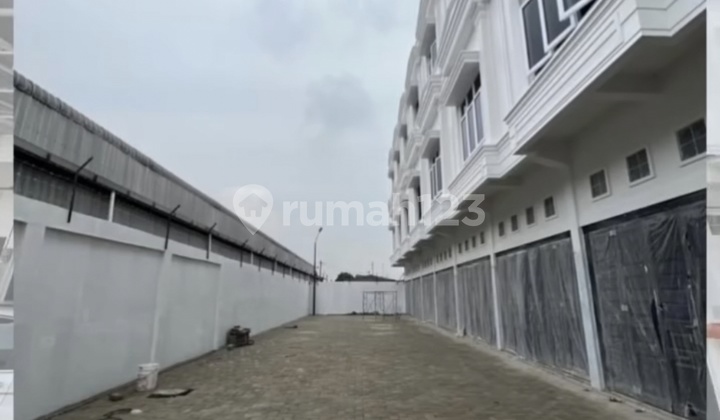 Town House Aman Estate 2