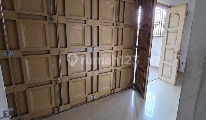 Nangka Shop House Near Adam Malik 2