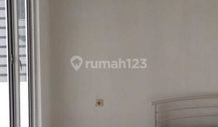 Rumah Komplek Puri Garuda Semi Furnished Rumah Komplek Puri Garuda Semi Furnished