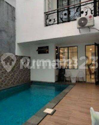 DIJUAL RUMAH BARU ADA KOLAM DI BSD, BANGUNAN MANDIRI, FURNISH 1