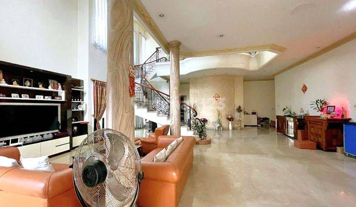 Dijual Rumah Classic Mewah Di Boulevard Palme Raya Lippo Karawaci Tangerang, Shm, Utara 1