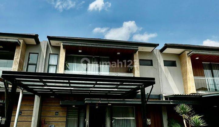 Dijual / Disewakan Rumah Model Modern Tropical House ( Mewah & Keren ), The First Stone Serpong
(3 Menit Masuk Area Gading Serpong), Unfurnish, Utara 1