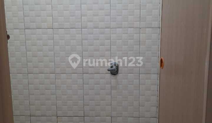 For Sale Active Boarding House in Pademangan, North Jakarta, SHM IMB, Flood-Free, Wide Street Row 2