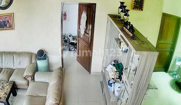 Dijual Rumah 2 Lantai di Kalideres Permai, Jakarta Barat, SHM, Hoek, Timur-Utara, Bagus Siap Huni, Row Jalan 2 Mobil 2