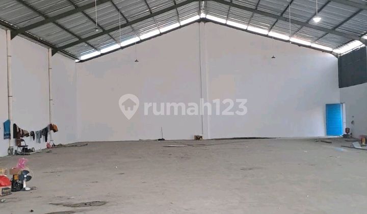 For Rent: Clean, Ready-to-Use Warehouse in Bitung Jaya, Cikupa, Tangerang, Container Access, Ready for Use, Good Condition. For Rent: Clean, Ready-to-Use Warehouse in Bitung Jaya, Cikupa, Tangerang, Container Access, Ready for Use, Good Condition.
