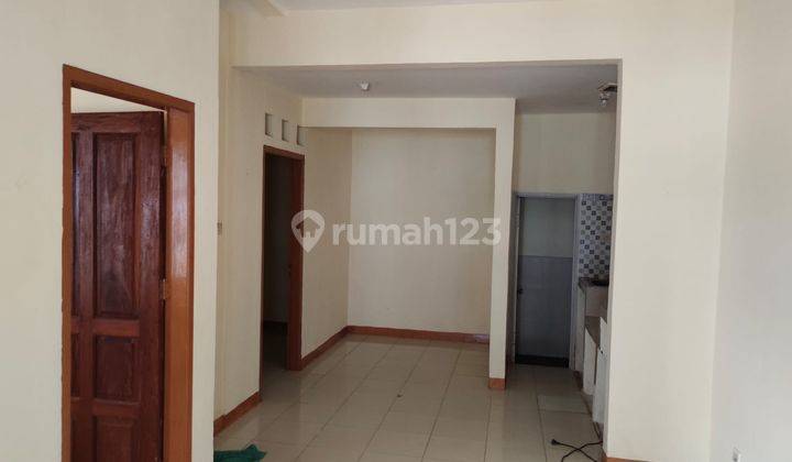 Disewakanrumah Siap Huni Di Regency Villa Melati Mas Serpong, Unfurnished, Lokasi Strategis 1