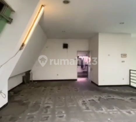 Dijual Gedung Kantor Di Menteng, Bagus, Siap Pakai Dijual Gedung Kantor Di Menteng, Bagus, Siap Pakai