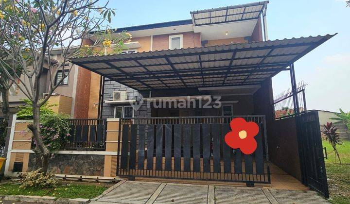 Dijual Rumah 2 Lantai Di  Anggrek Loka, Bagus  1