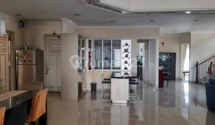 Rumah Bagus Siap Huni di Pondok Indah Jakarta Selatan 2