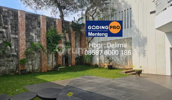 For Sale Elite Area House Menteng, Tenang Central Jakarta 2