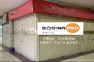 For Quick Sale: 2 Ready-to-Use Kiosks, Busy Location Inside Mall