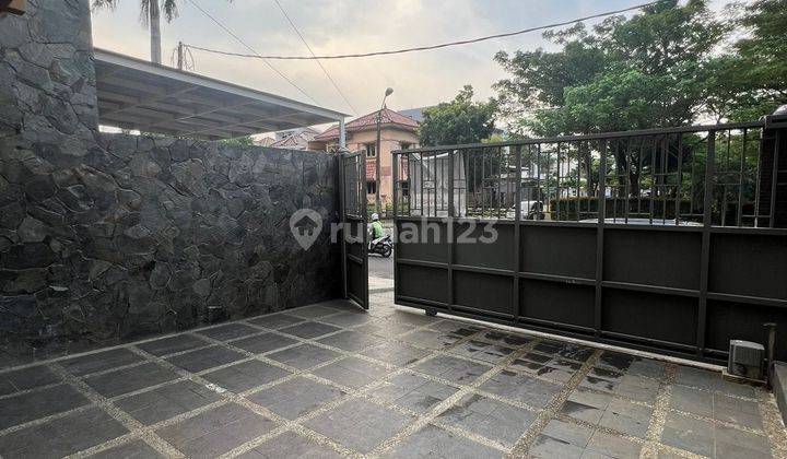 Dijual Rumah Hoek 4lantai Taman Villa Meruya 2