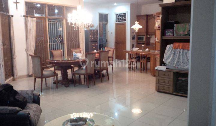 Dijual rumah rapih dan terawat di Jatinegara Jakarta Timur 2