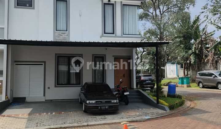 For Sale House Position Hook in Sevilla Park Cluster Bsd 2