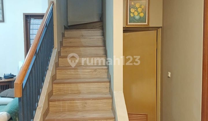 Dijual Rumah SHM 2 Lantai Hadap Utara di Puspita Loka Bsd City 2