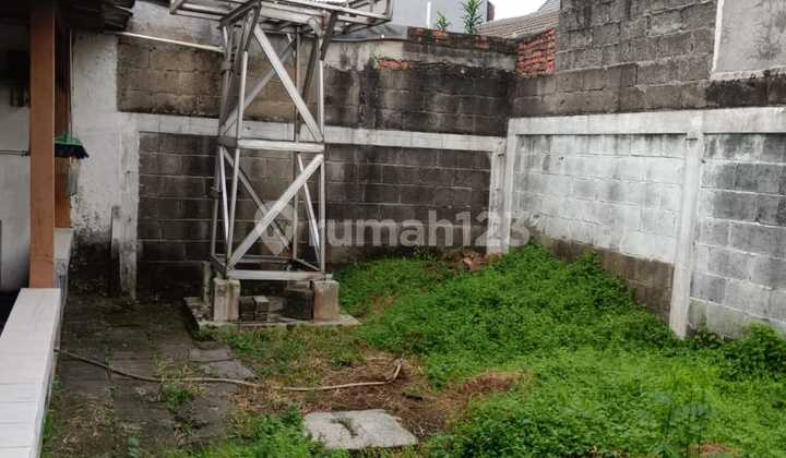 Dijual Rumah di Nusaloka BSD City, Dekat Pasar Modern dan Sekolah