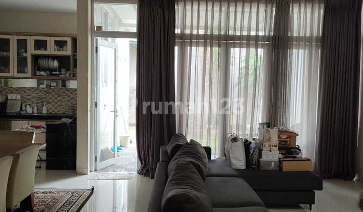 Dijual Rumah Siap Huni 2 Lantai Villa Melati Mas