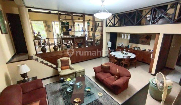  Dijual Rumah Adem, Interior Kayu Jati di Cinere Depok 1