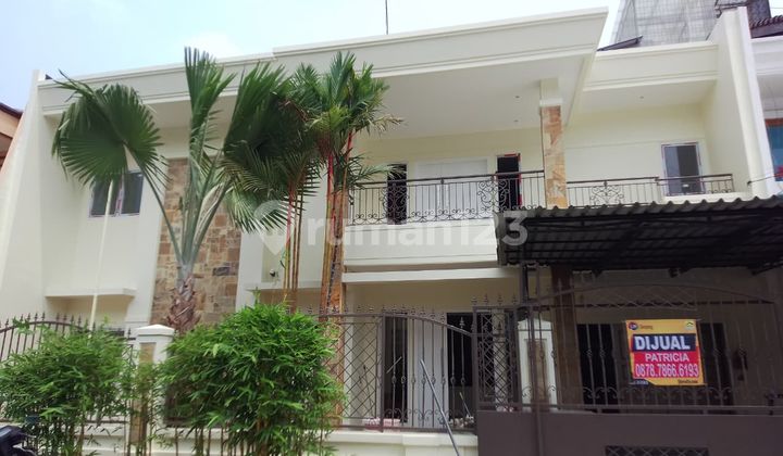 Dijual Rumah 2 ½ Lantai Baru Renov di Green Garden Jakarta Barat