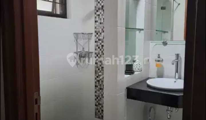 Dijual Rumah Hoek Hadap Barat dan Selatan di The Green BSD 2