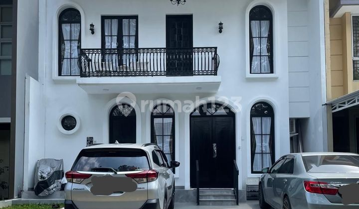 American Classic House in Delatinos Near Serpong Toll Gate