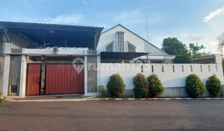 DIjual Rumah Siap Huni di Ciputat ada AC dan Kolam Koi