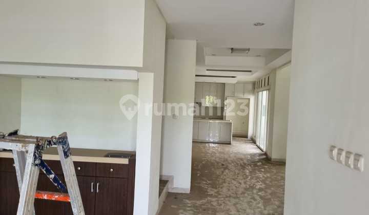 For Sale Neat and Beautiful House in Puspitaloka 2