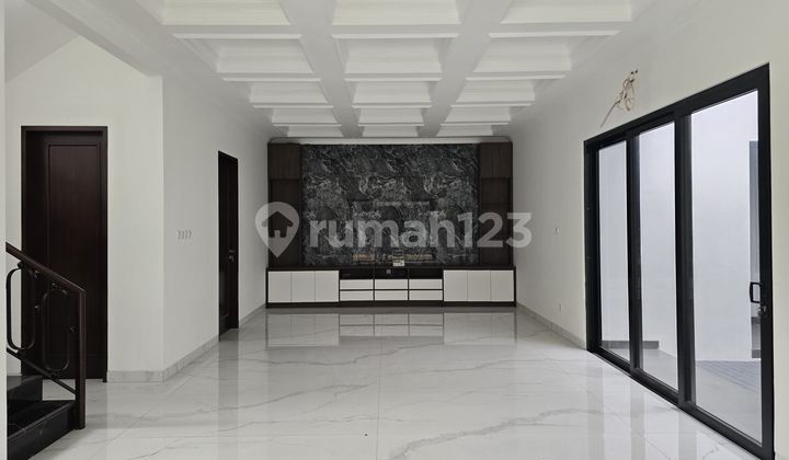 For Sale 3-Story House with Entertainment Space at Icon Cosmo BSD 2