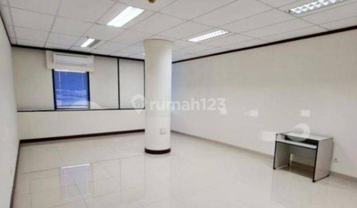 Dijual Gedung 7 Lantai Lokasi Strategis di Surabaya Jawa Timur 2