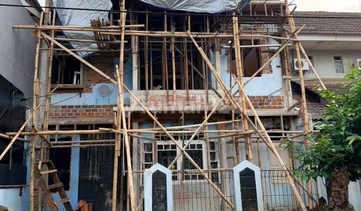 Dijual Rumah Griya Loka Lokasi Ramai dan Strategis