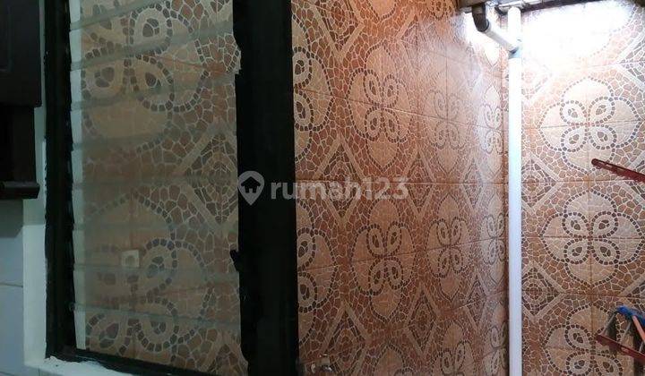  Dijual Rumah Siap Huni, Lokasi Strategis di Kencana Loka 2