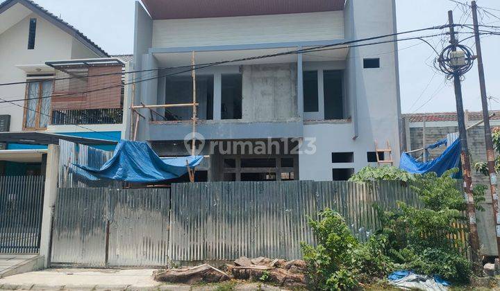 Rumah 2 Lantai, Bisa Untuk Kantor Dan Usaha Lain di Griya Loka 2